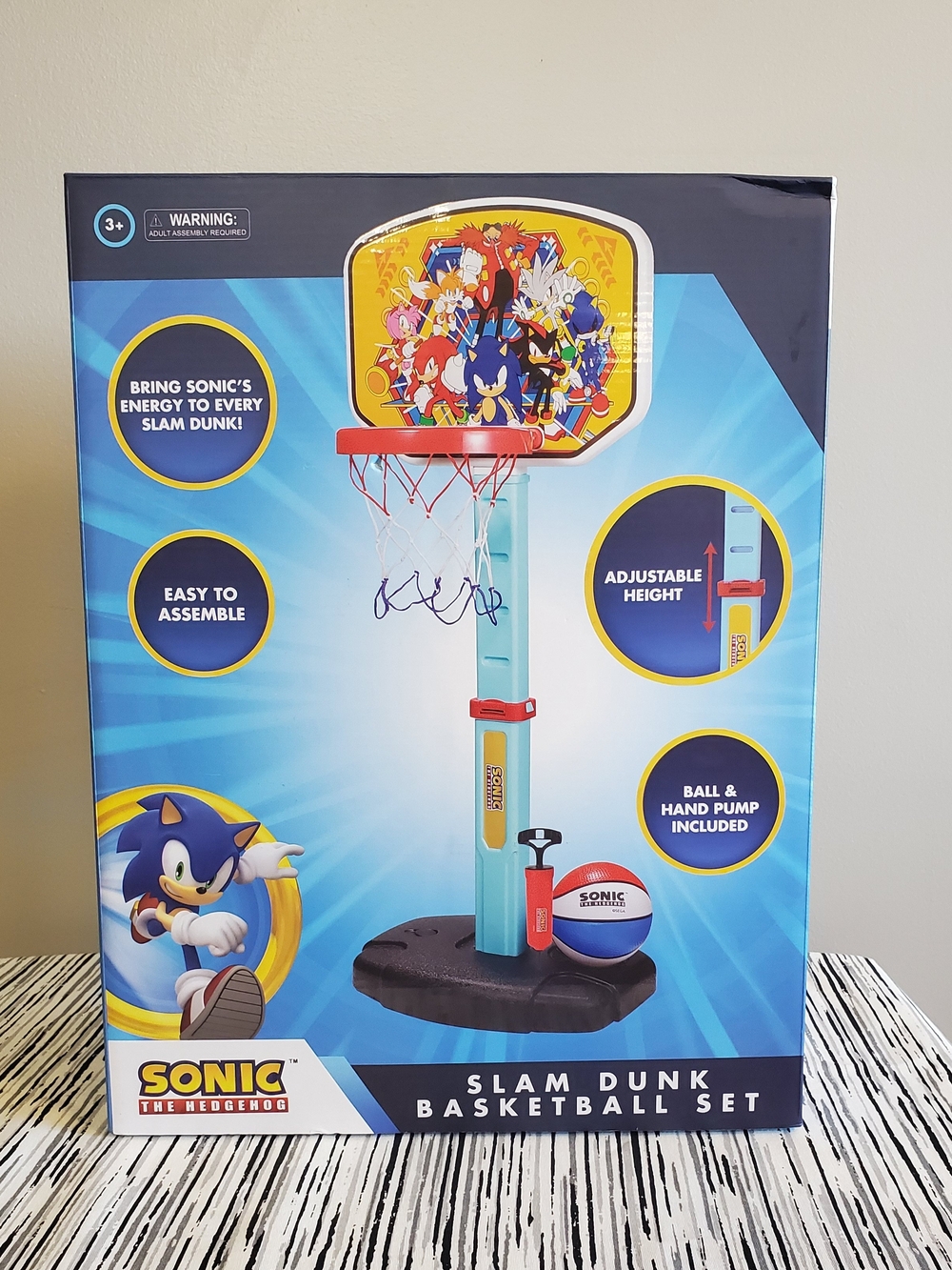 Sonic The Hedgehog Adjustable Slam Dunk Basketball Set
